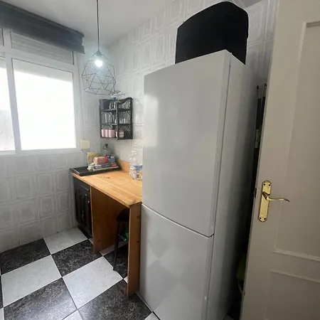 Проживание в семье 3 Tercera Planta Sin Ascensor No Es Piso Entero! Compartir Bano Y Cocina !