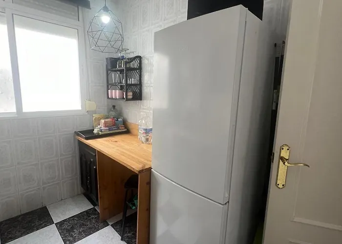 Проживание в семье 3 Tercera Planta Sin Ascensor No Es Piso Entero! Compartir Bano Y Cocina !