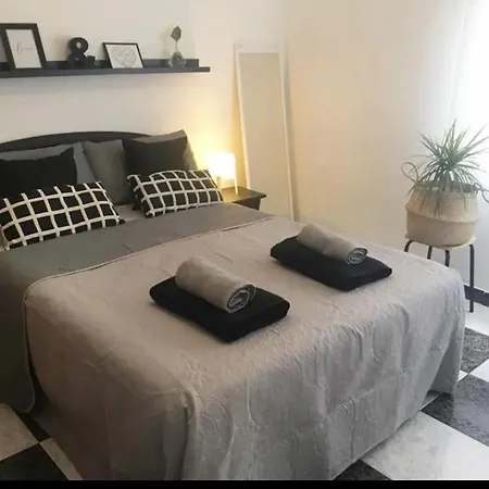 Homestay 3 - 3 Planta Sin Ascensor En Piso Compartido No Es Piso Entero!